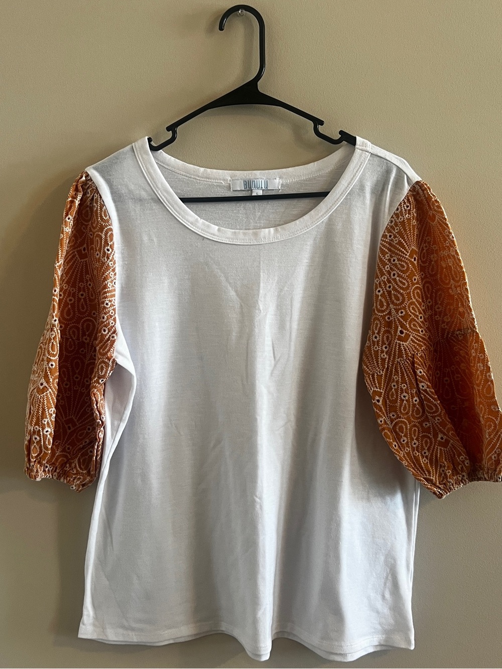 Bunulu Patterned Puff Sleeves